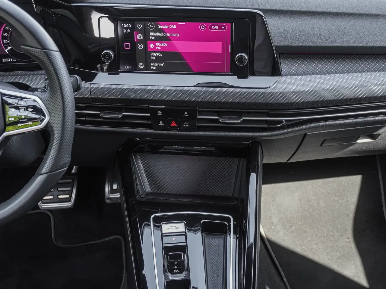 Volkswagen Golf 1.5 eTSI DSG R-Line LED AMBIENTE 17ALU PDC — Vehicle gallery 12