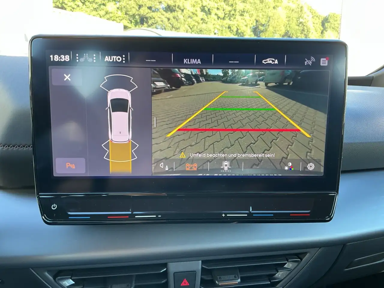 CUPRA Born 150kW (62kwh) LED+NAVI+APP+ACC+SHZ+RFK+DAB — معرض صور السيارة 18