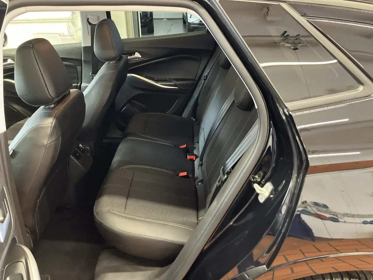 Opel Grandland 1.2 Turbo GS Line LED+SHZ+Kamera — Vehicle gallery 16