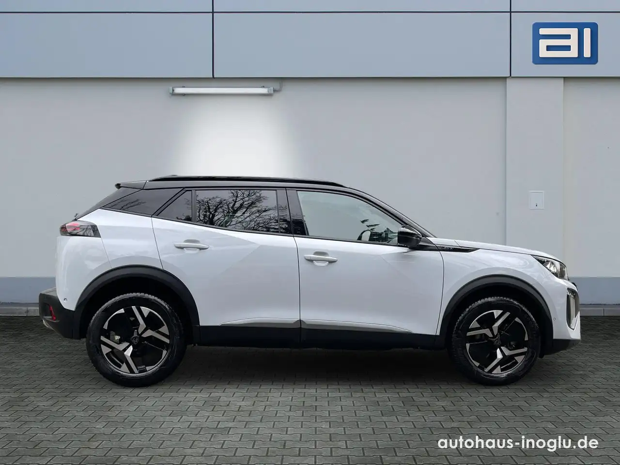 Peugeot 2008 Allure PureTech 130 EAT8*Navi*360°Kam*Shz — Vehicle gallery 8