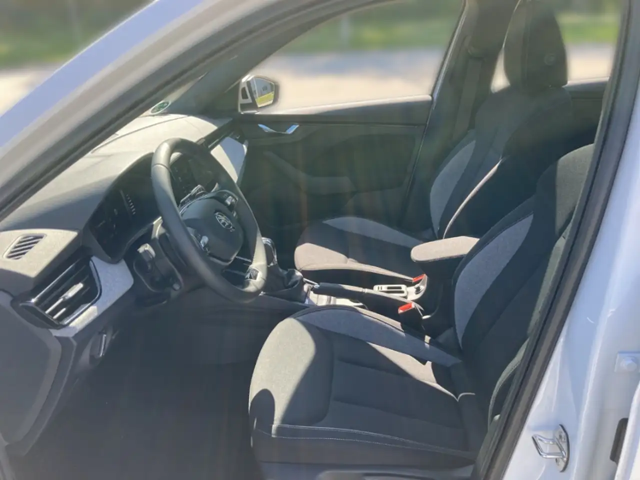 Skoda Kamiq Selection 1.5 TSI DSG Pano LED Alu — Galerie du véhicule 11