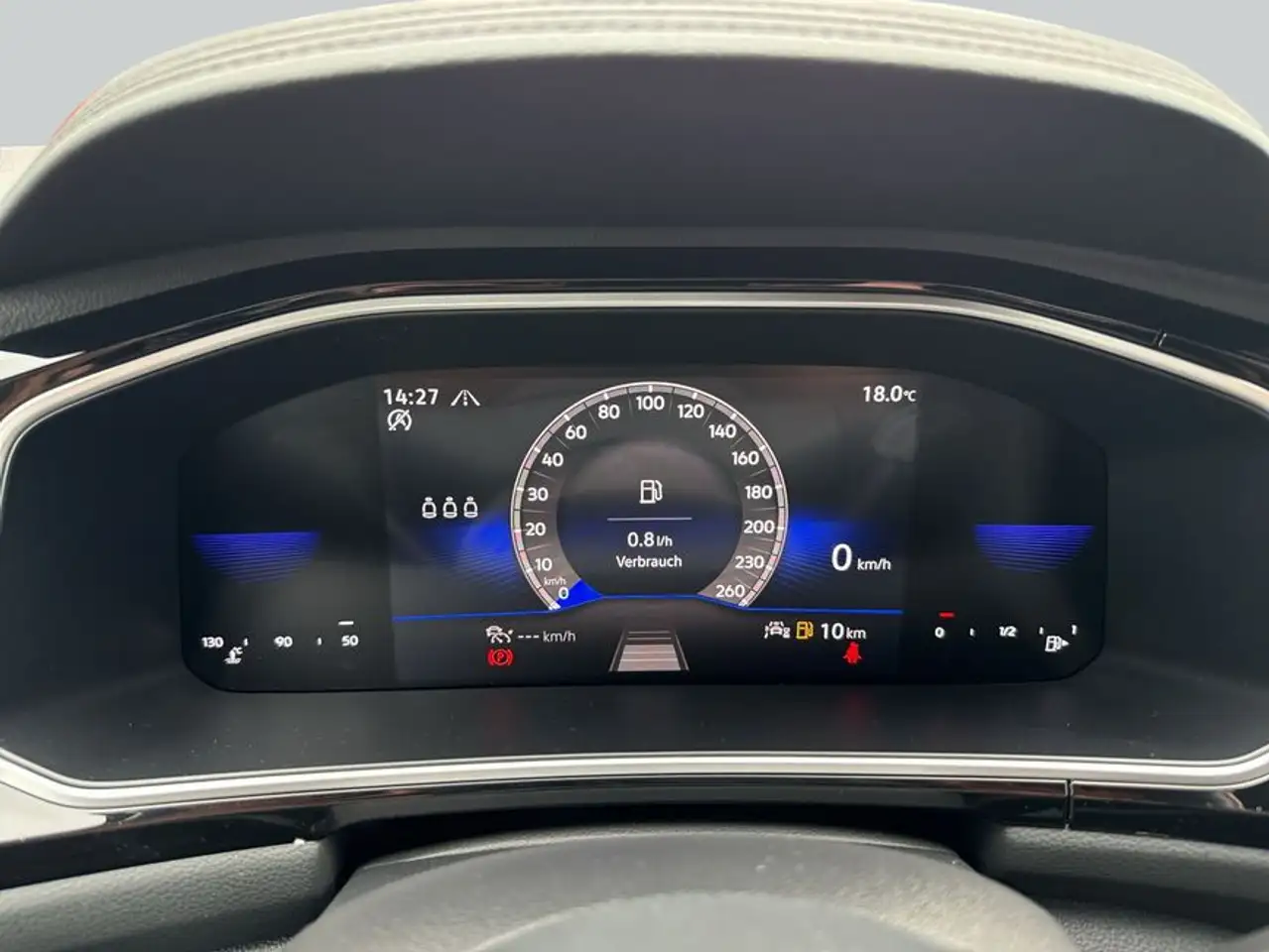 Volkswagen T-Roc 1.0 TSI R-Line SHZ APP RFK GJR LED — Galería del vehículo 17