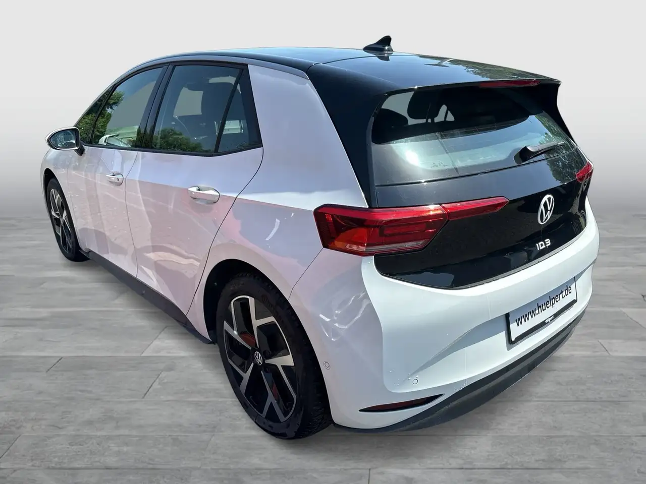Volkswagen ID.3 Pro 360°CAM ACC LM19 NAVI CARPLAY SITZHEIZ. — معرض صور السيارة 4