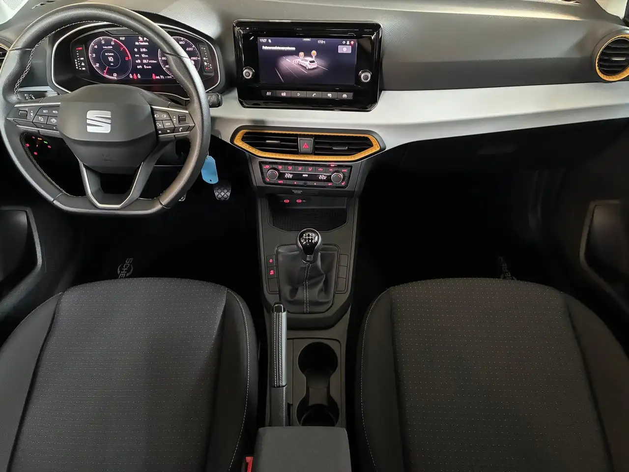 SEAT Ibiza Style Edition 1.0TSI LED PDC GRA FULL LINK — معرض صور السيارة 24