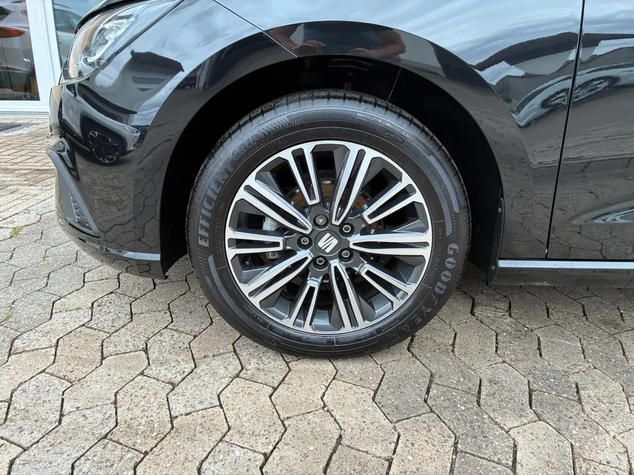 SEAT Ibiza Style Edition 1.0TSI LED PDC GRA FULL LINK — معرض صور السيارة 4