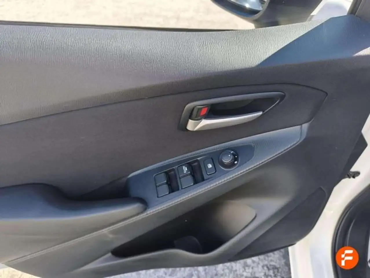 Mazda 2 e-SKYACTIV G 66kW (90CV) Center-Line — Vehicle gallery 34