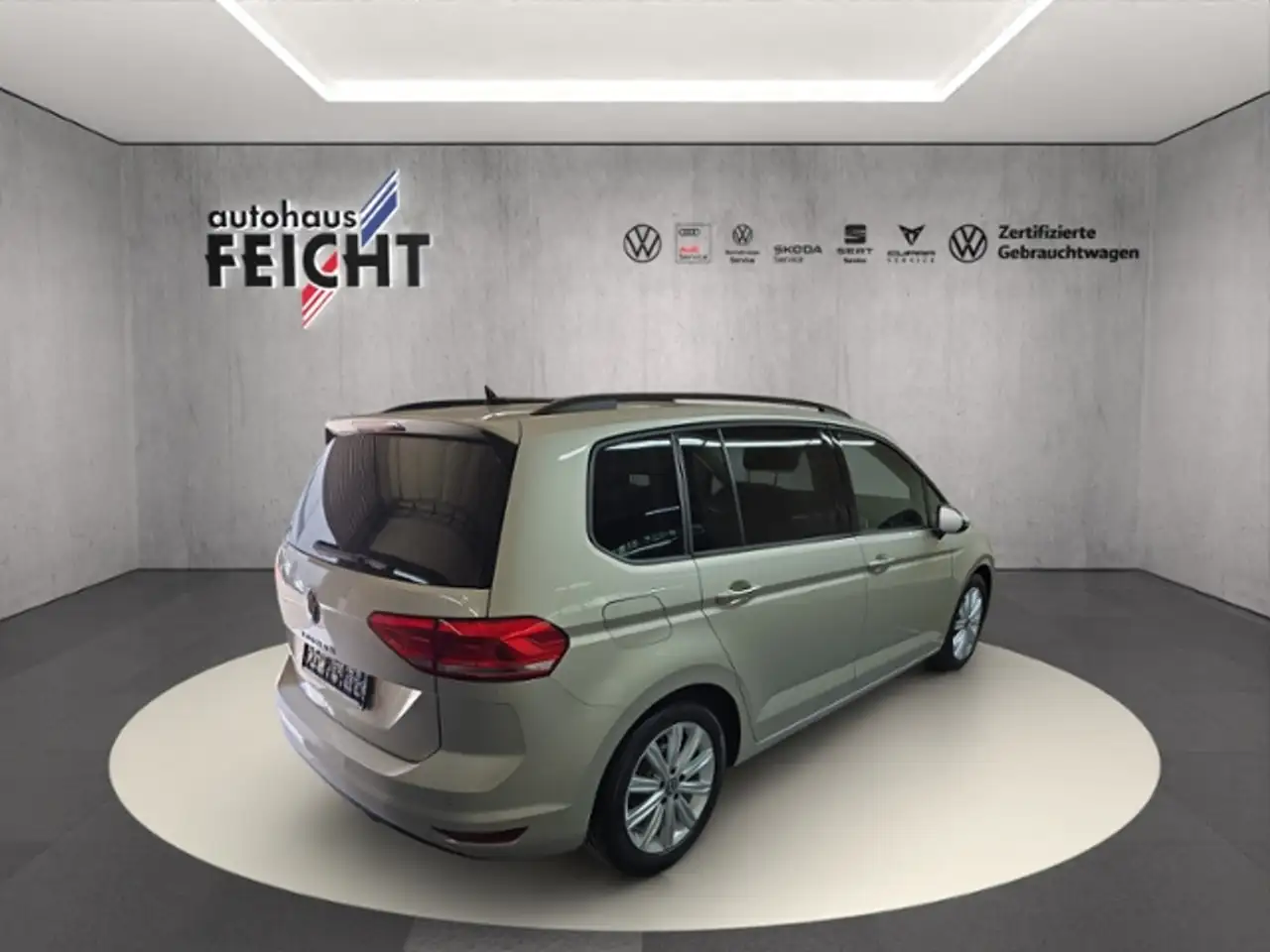 Volkswagen Touran 1.5 TSI Comfortline+NAVI+AHK+7-SITZ.+PDC — Vehicle gallery 3