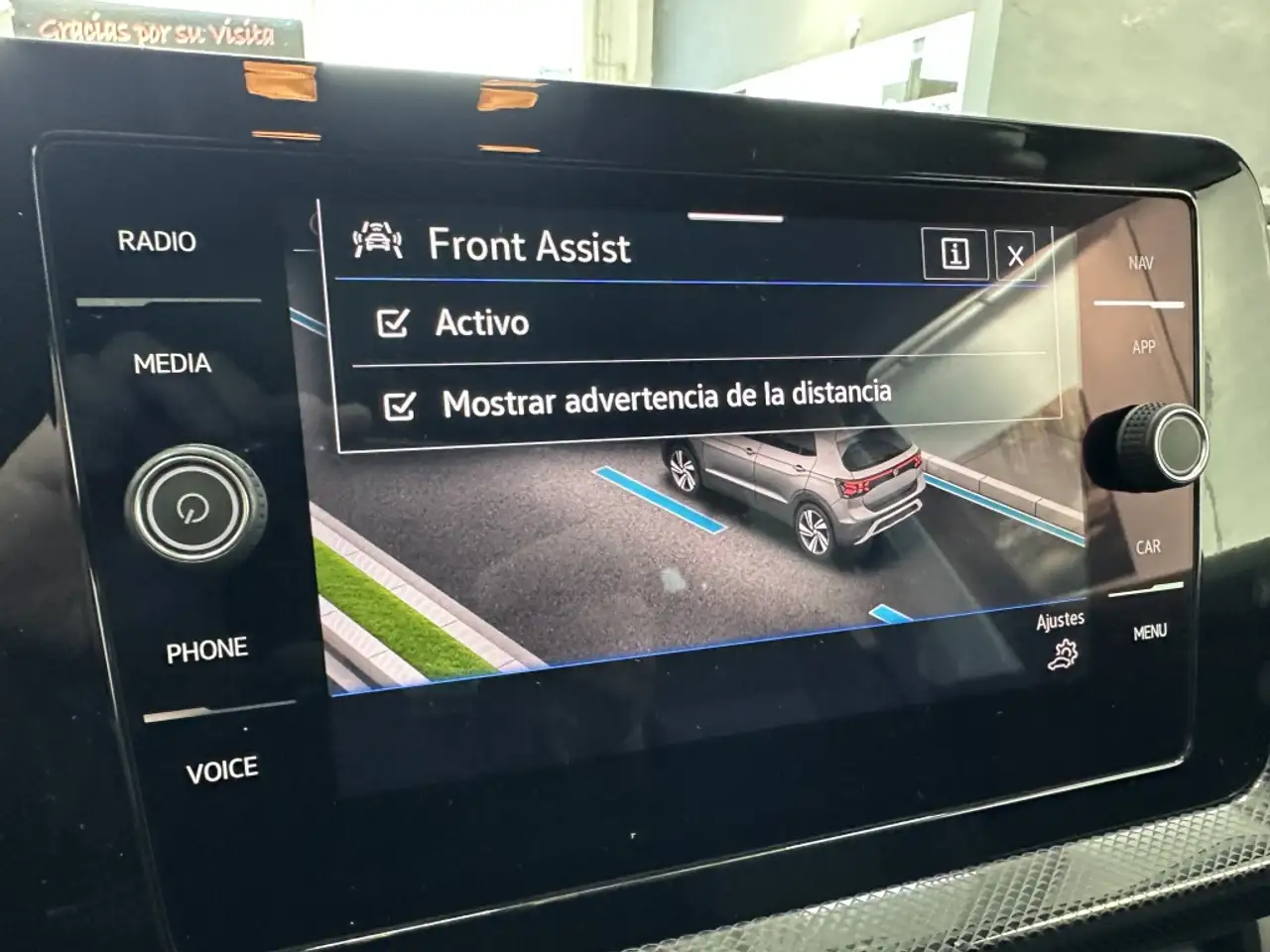Volkswagen T-Cross 1.0 TSI Life 85kW — Vehicle gallery 34