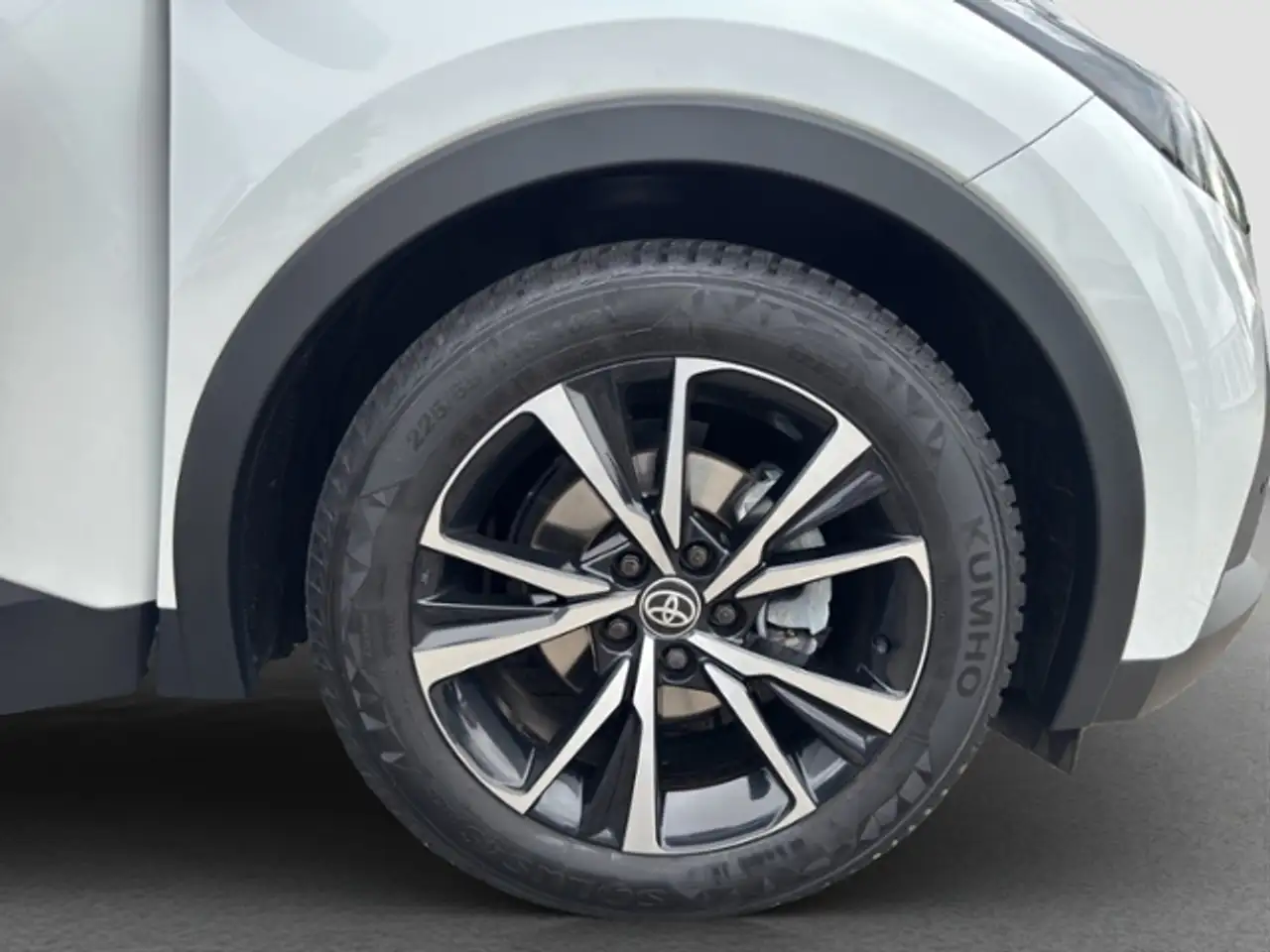Toyota C-HR Hybrid FWD Team Deutschland — Galerie du véhicule 25