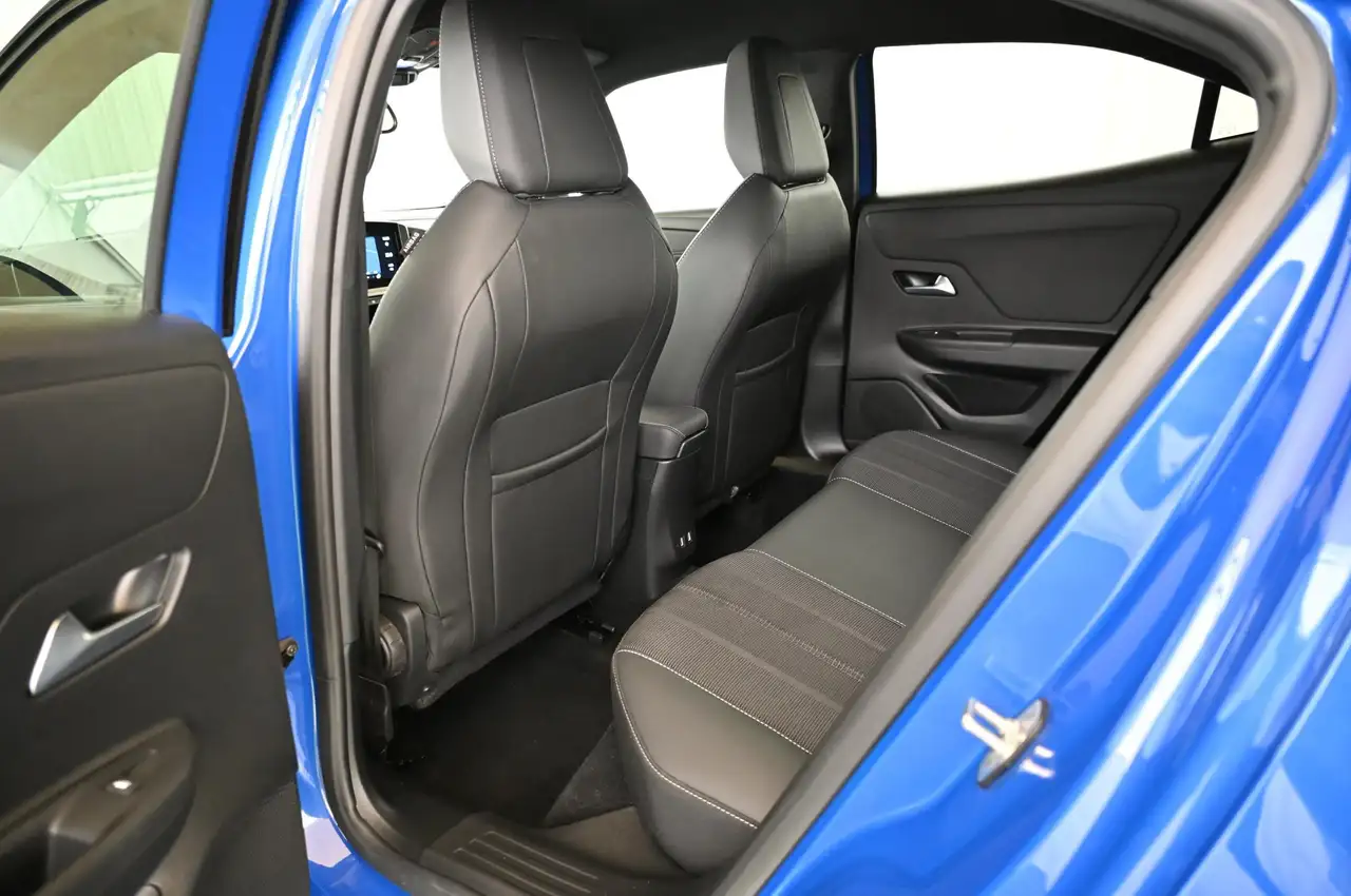 Opel Mokka 1.2 GS Techno--Komfort-Winter-Pack/KEY/17 — Galería del vehículo 24