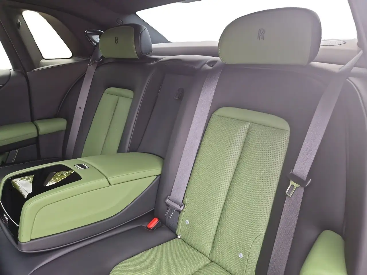 Rolls-Royce Ghost *PROVENANCE* — معرض صور السيارة 9