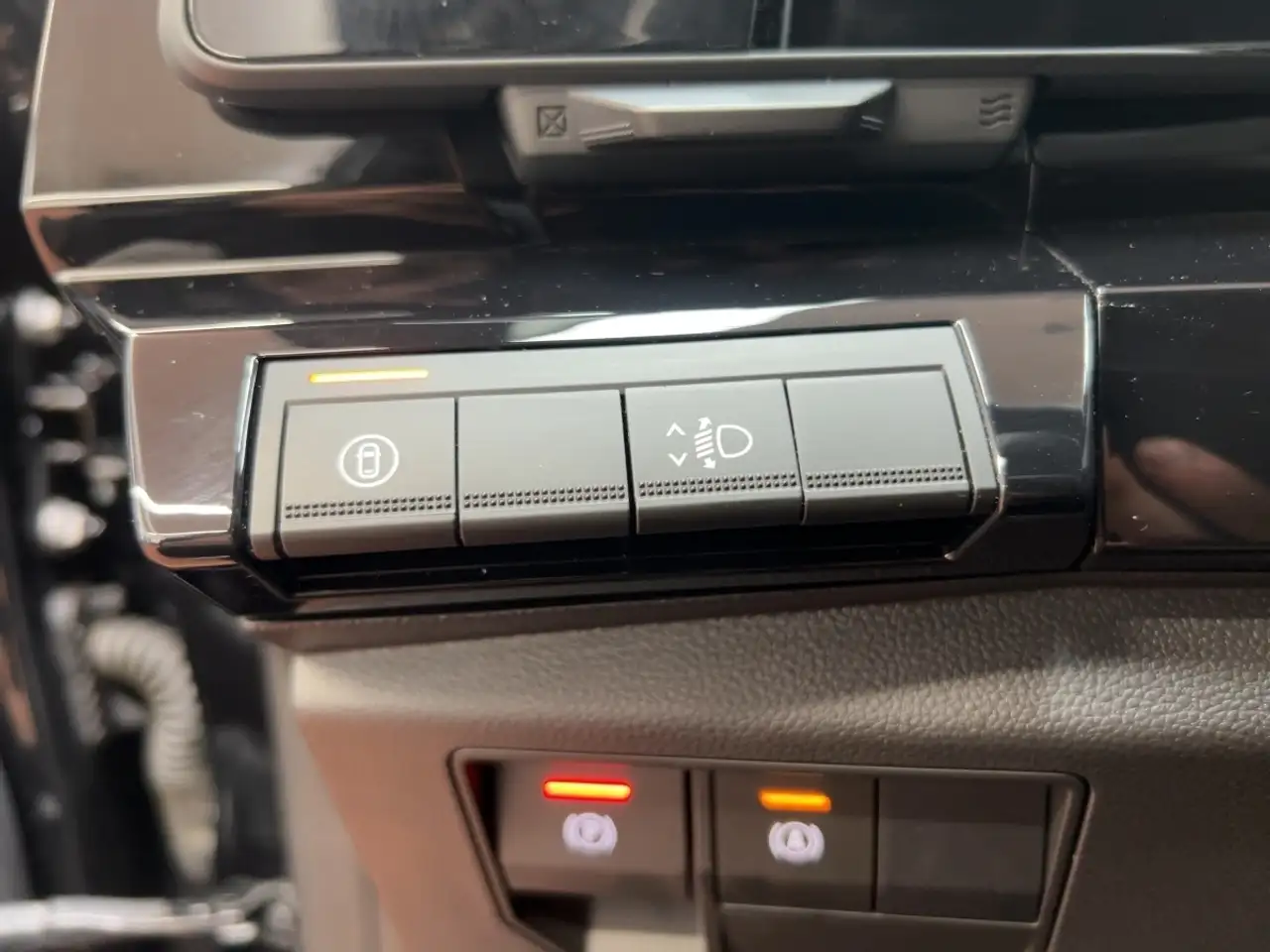 Renault Austral Evolution Mild Hybrid 160 Automatik — معرض صور السيارة 17