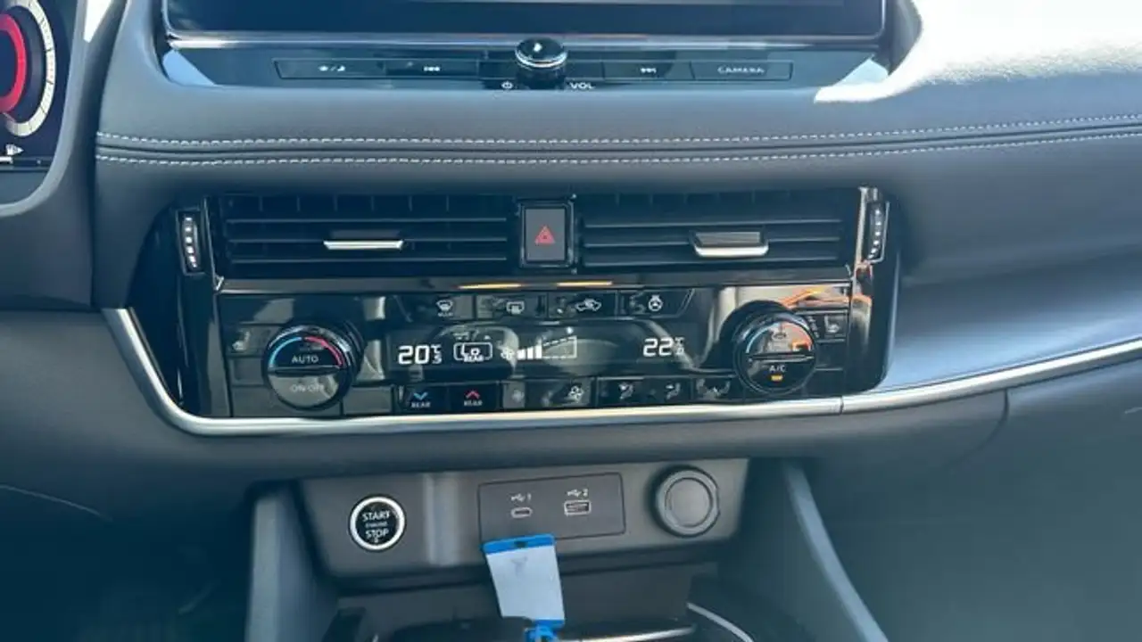 Nissan X-Trail 1.5T MHEV 120KW CVT N-CONNECTA 163 5P — Galería del vehículo 18