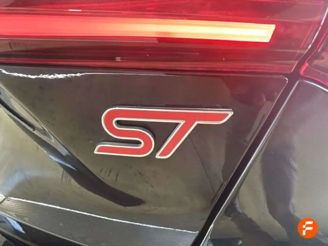 Ford Focus 2.3 Ecoboost ST Edition — معرض صور السيارة 38