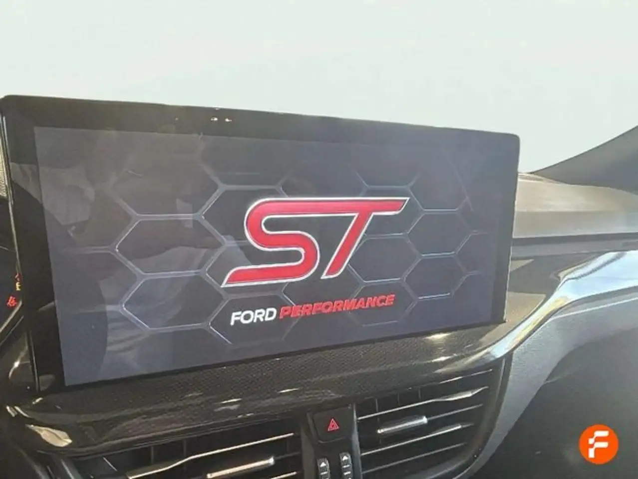 Ford Focus 2.3 Ecoboost ST Edition — معرض صور السيارة 32