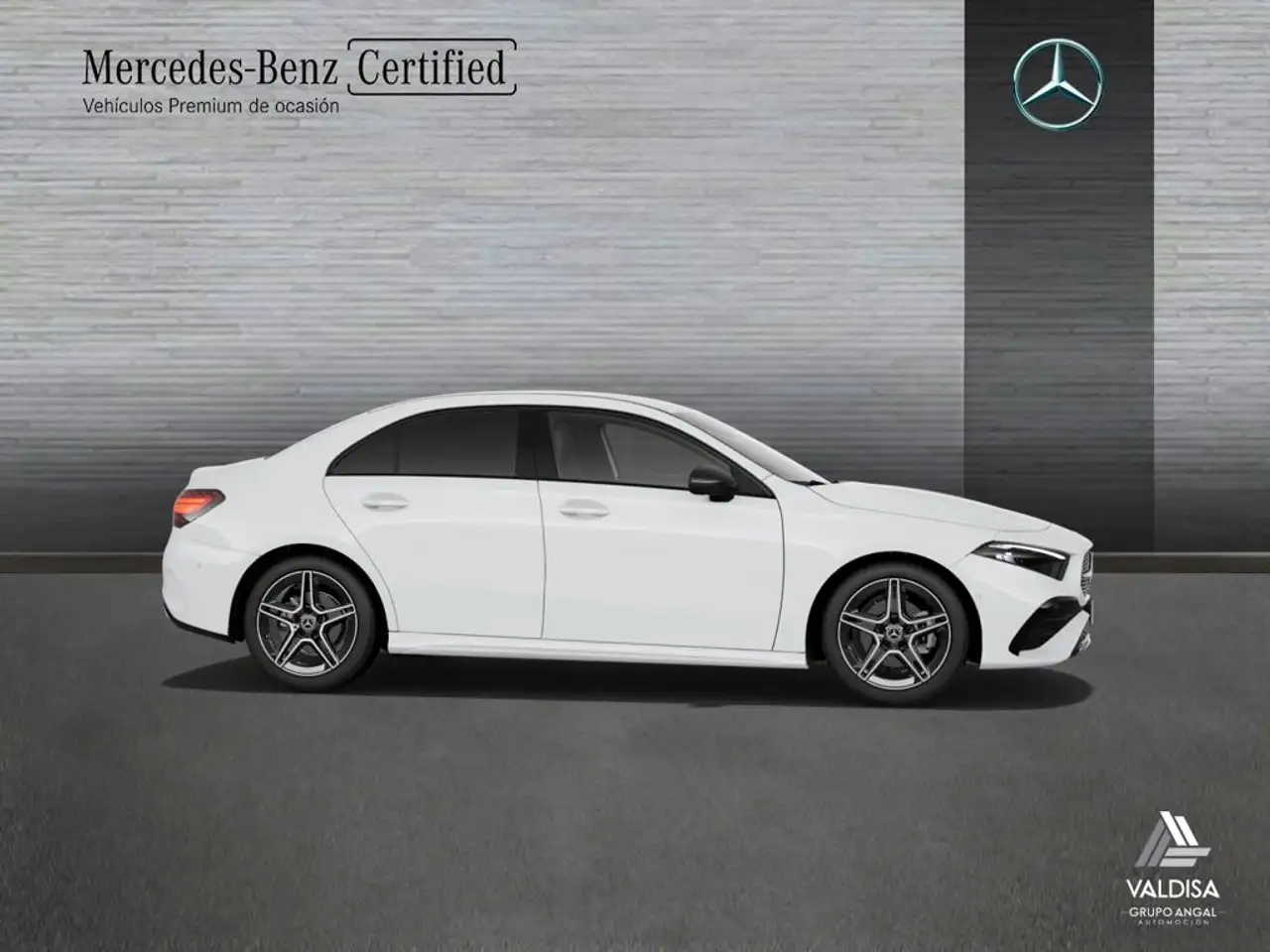 Mercedes-Benz A 200 d Sedán — معرض صور السيارة 5