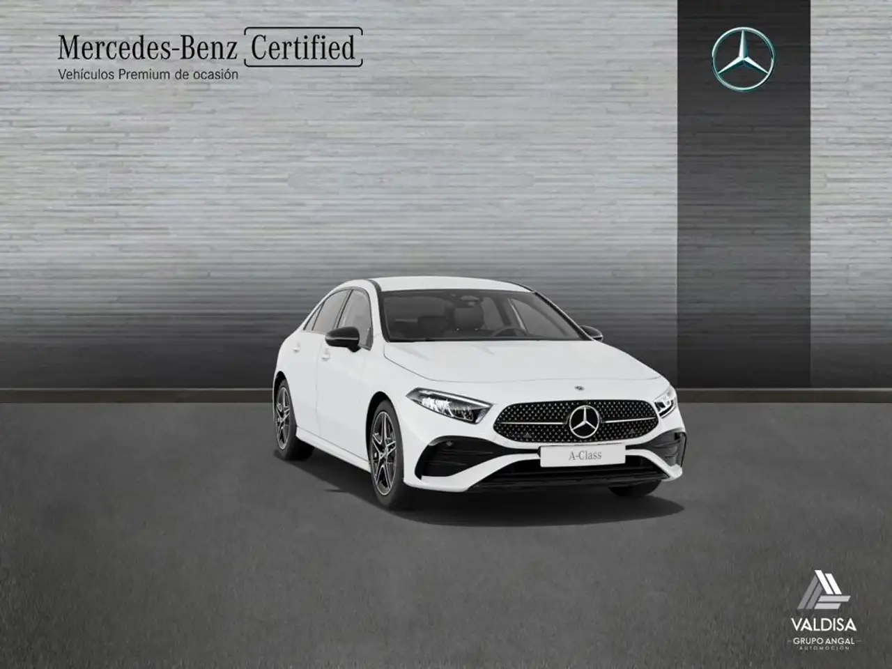 Mercedes-Benz A 200 d Sedán — معرض صور السيارة 2