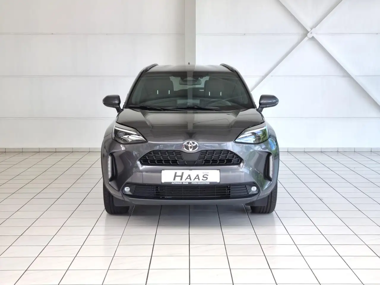 Toyota Yaris Cross Hybrid AWD-i Team D #Navi #AHK #SHZ #R.Kamera — Galería del vehículo 3