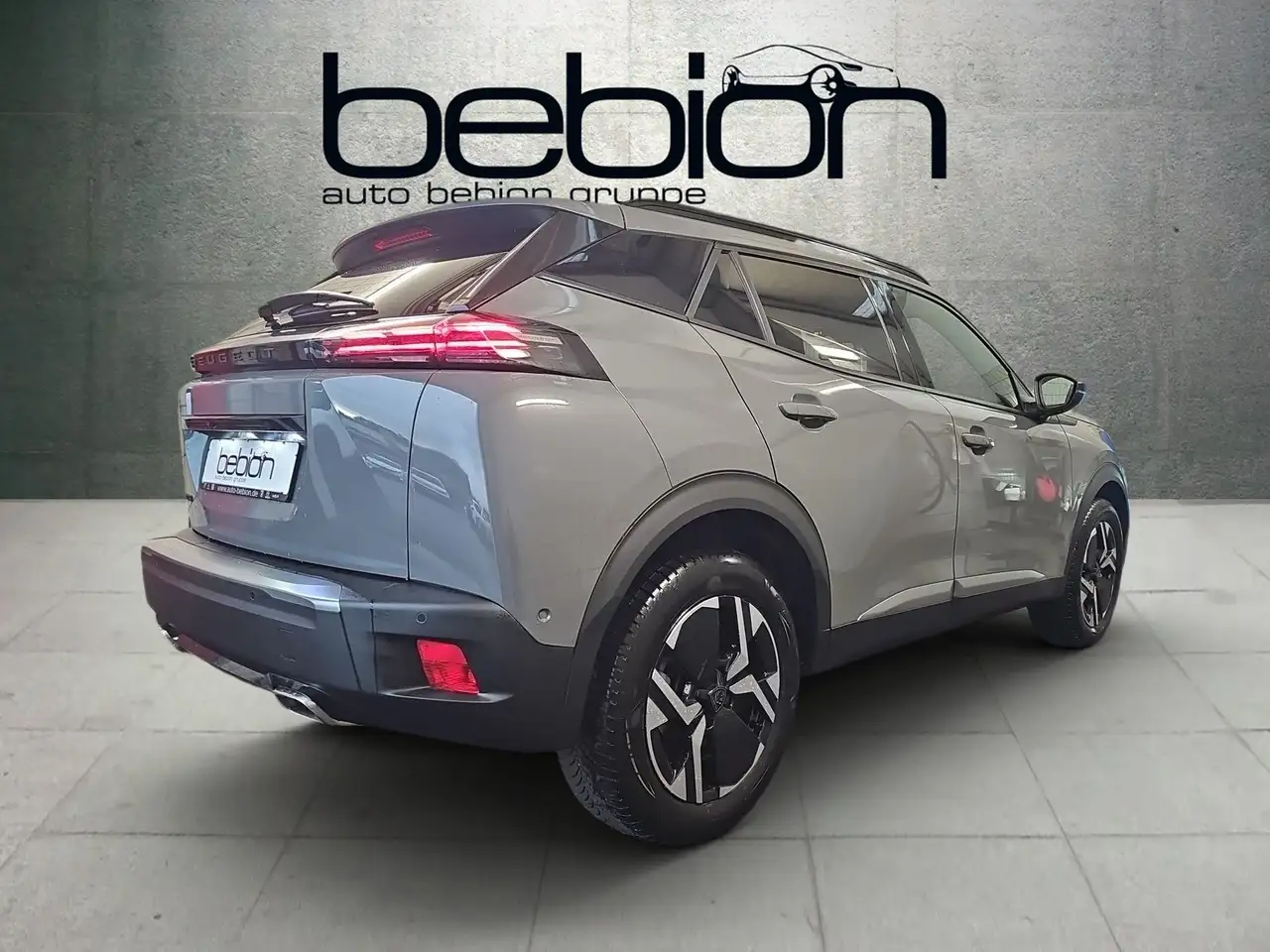 Peugeot 2008 1.2 PureTech 130 Allure LED PDC Navi Kamera — معرض صور السيارة 13