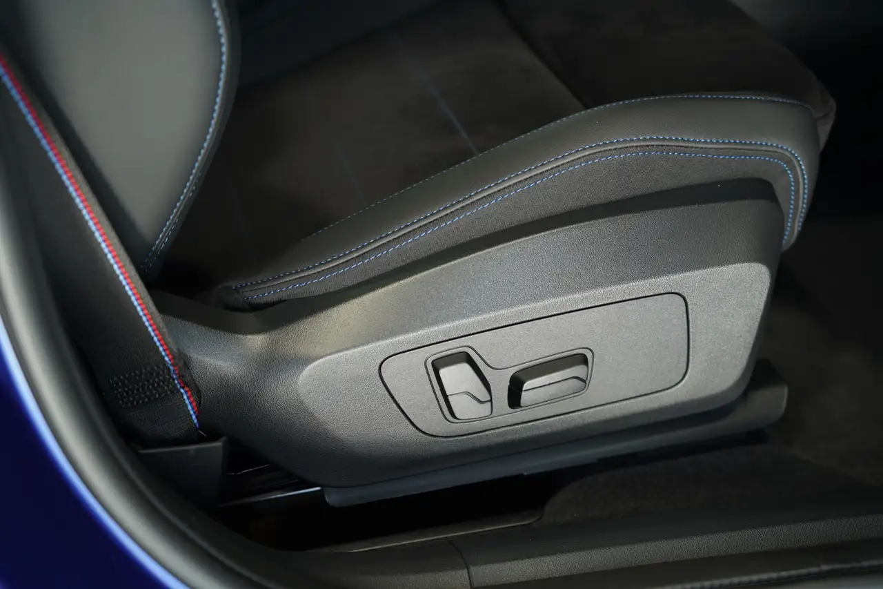 BMW X2 M35i xD M Sport Pro 1.H *21 *Pano*ACC*Memory — Vehicle gallery 21