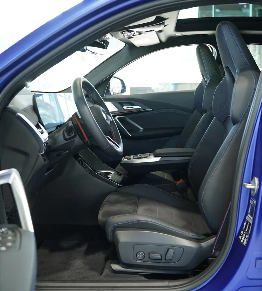 BMW X2 M35i xD M Sport Pro 1.H *21 *Pano*ACC*Memory — Vehicle gallery 31