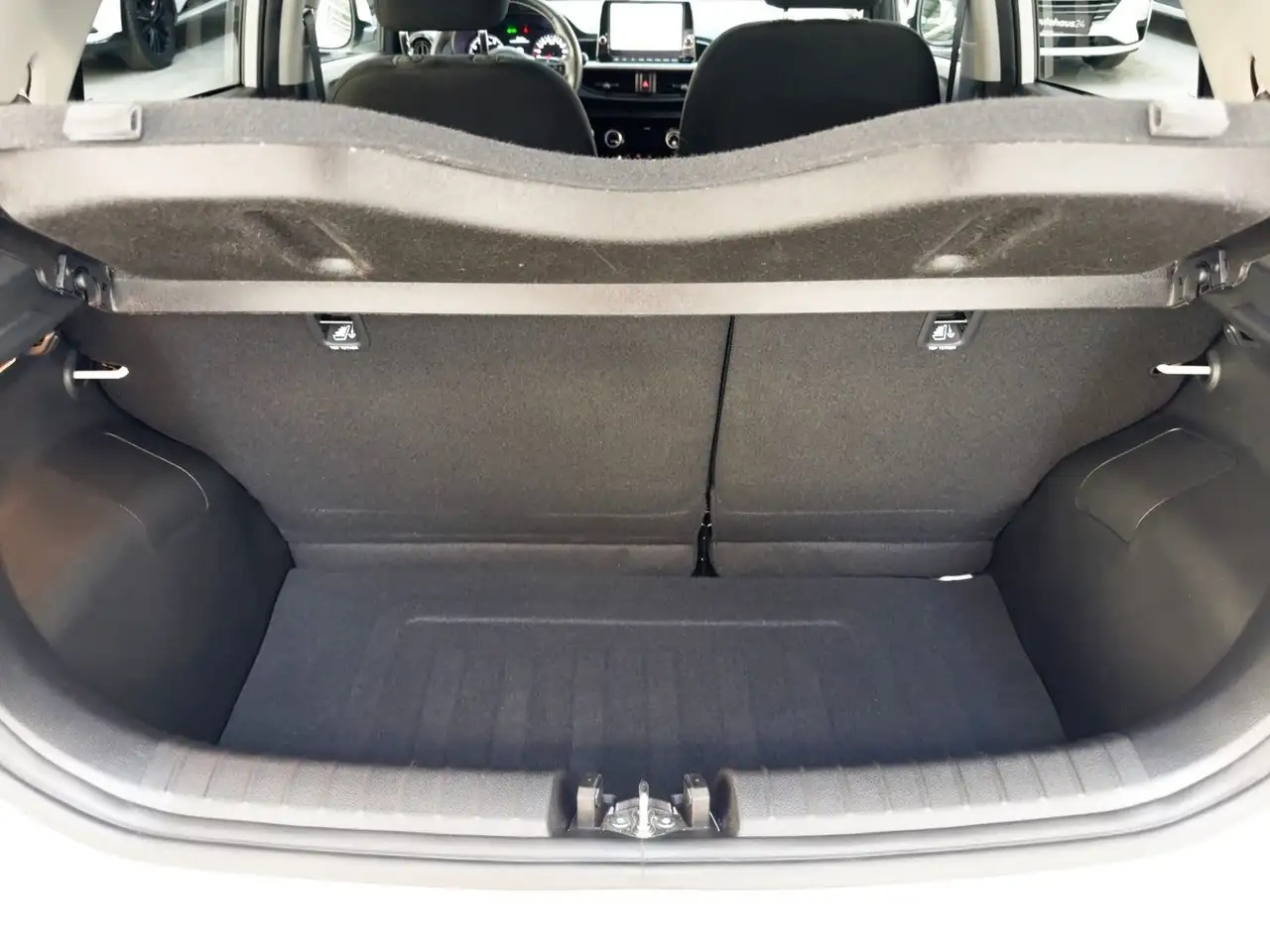Kia Picanto 1.0 Vision Klima|Radio|Klima — Galería del vehículo 6