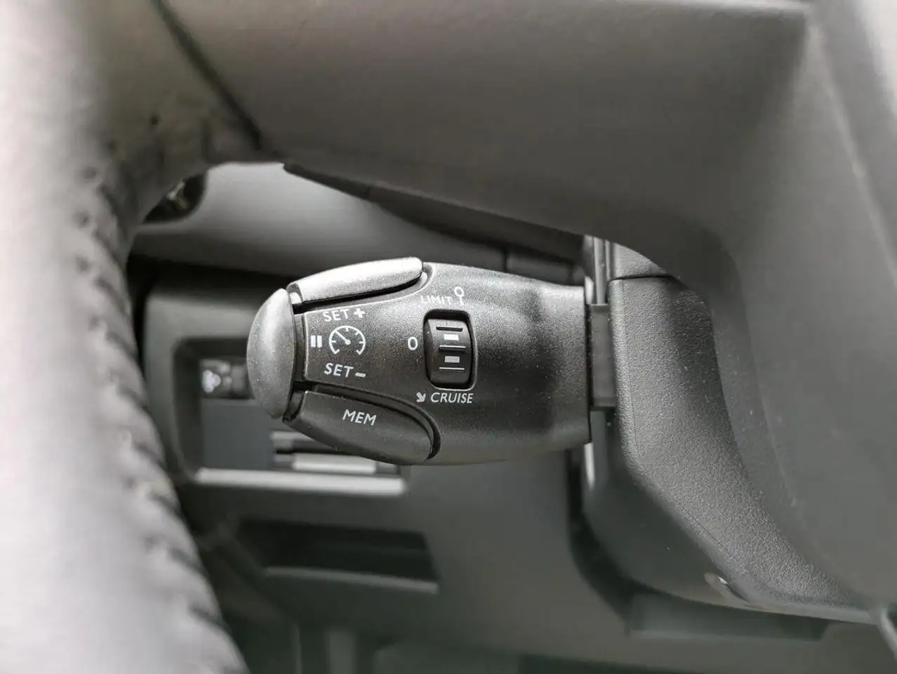 Citroen C5 Aircross Max Hybrid *LEDER*NAVI*SITZHEIZUNG* — Galería del vehículo 20