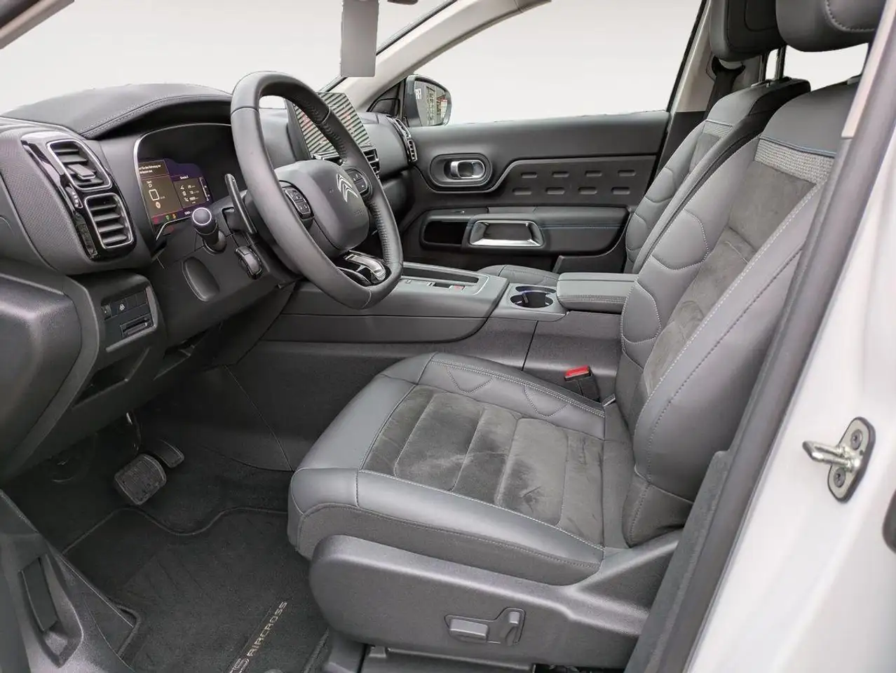 Citroen C5 Aircross Max Hybrid *LEDER*NAVI*SITZHEIZUNG* — Galería del vehículo 6