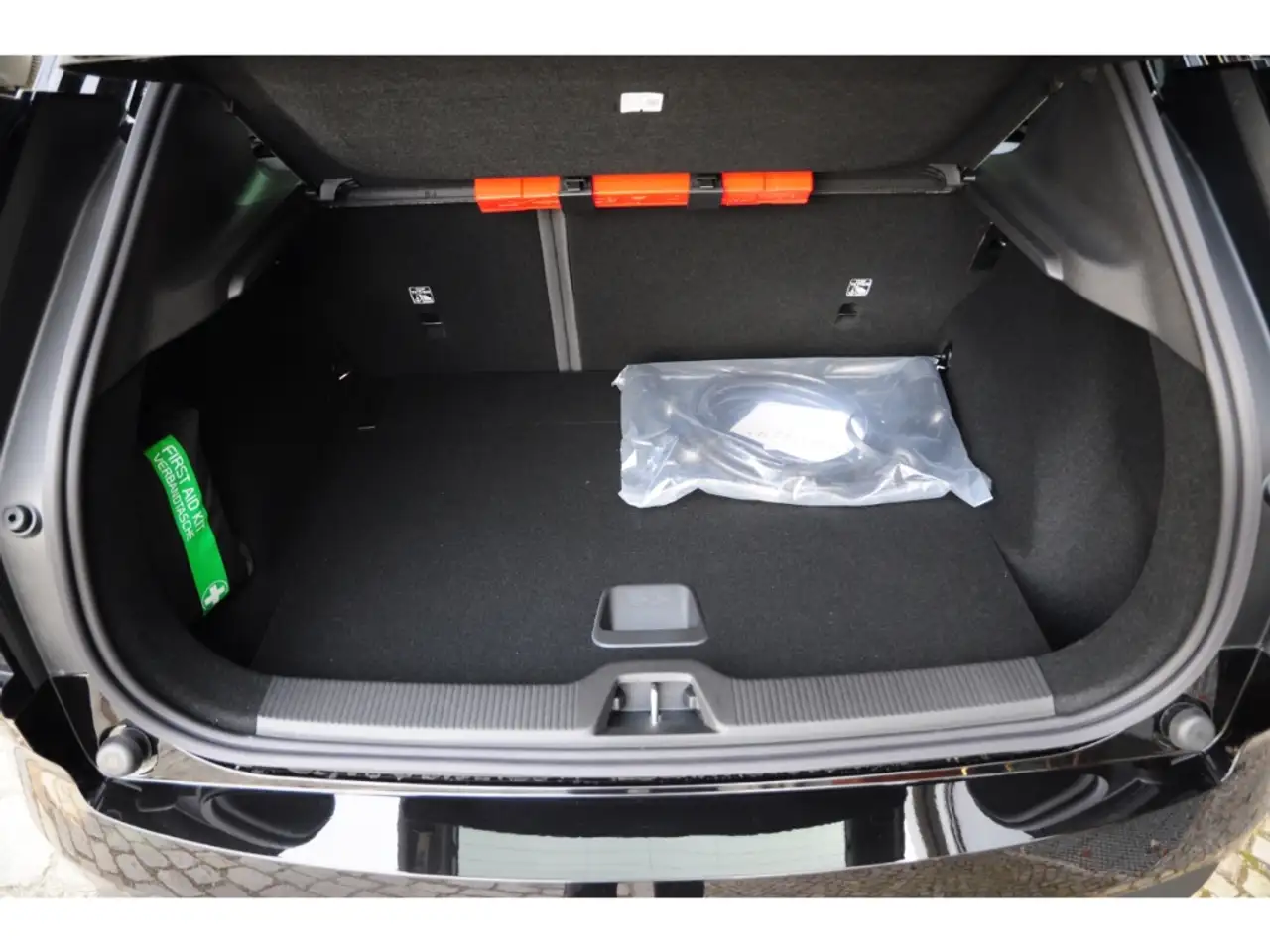 Volvo EX30 Single Motor Extended Range Ultra *WinterP* — معرض صور السيارة 8