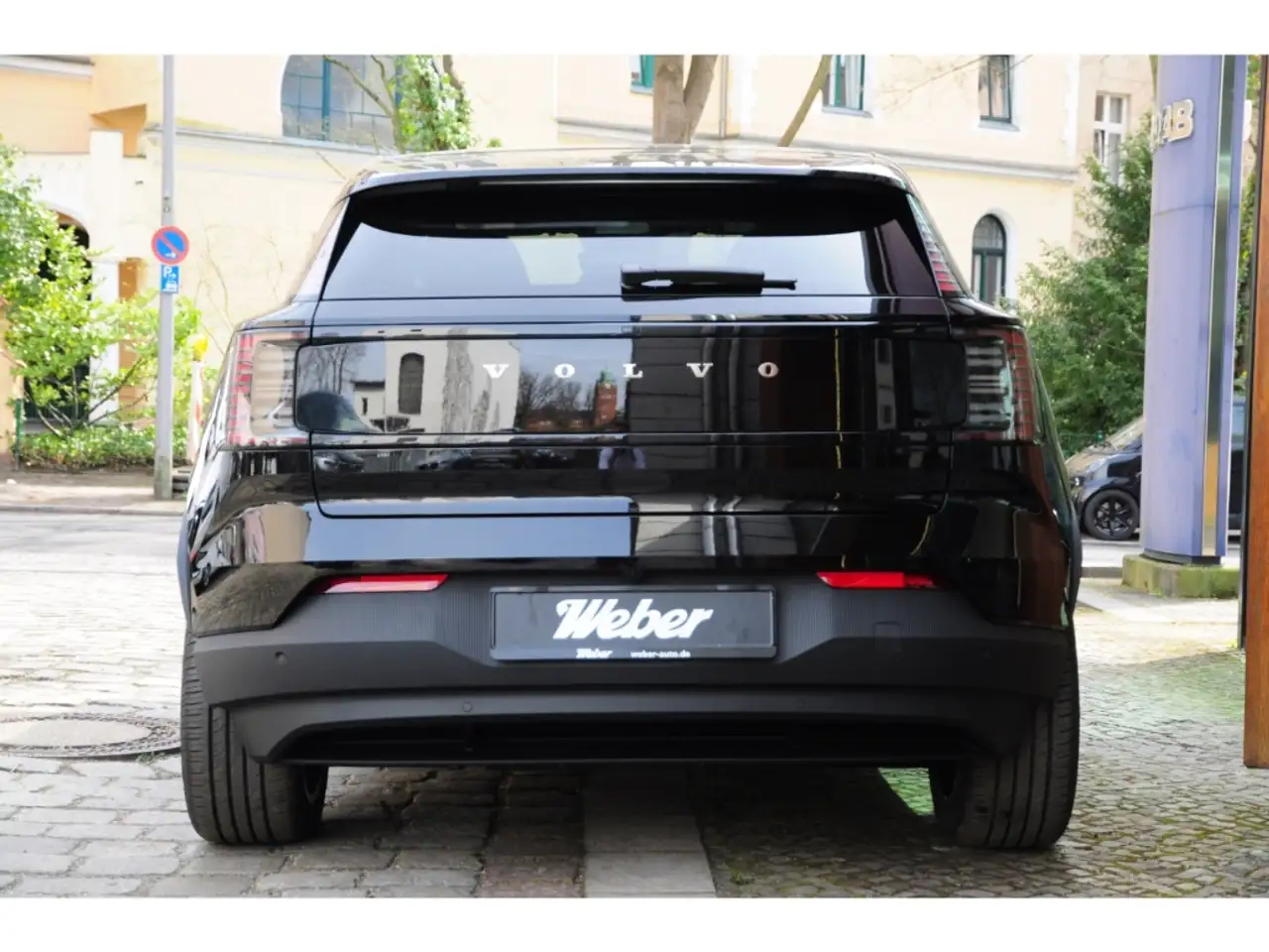 Volvo EX30 Single Motor Extended Range Ultra *WinterP* — معرض صور السيارة 7