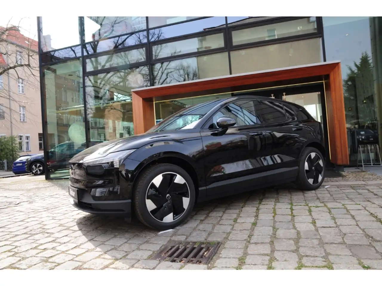 Volvo EX30 Single Motor Extended Range Ultra *WinterP* — معرض صور السيارة 2
