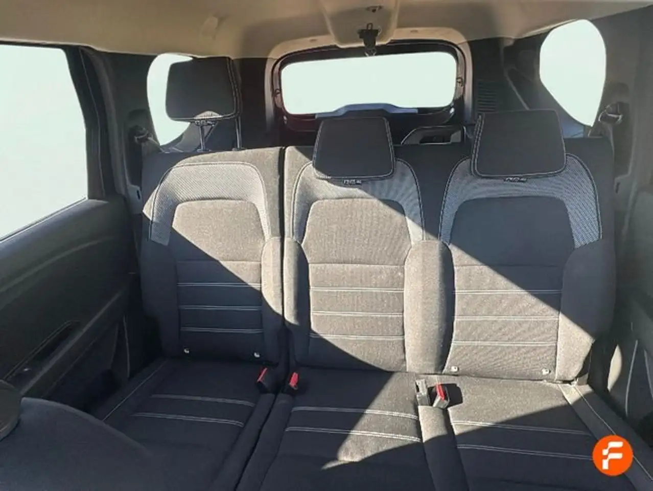 Dacia Jogger 1.0 TCe Expression 81kW 7pl. — معرض صور السيارة 19