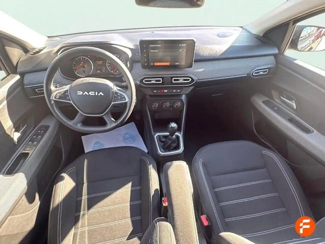 Dacia Jogger 1.0 TCe Expression 81kW 7pl. — معرض صور السيارة 17
