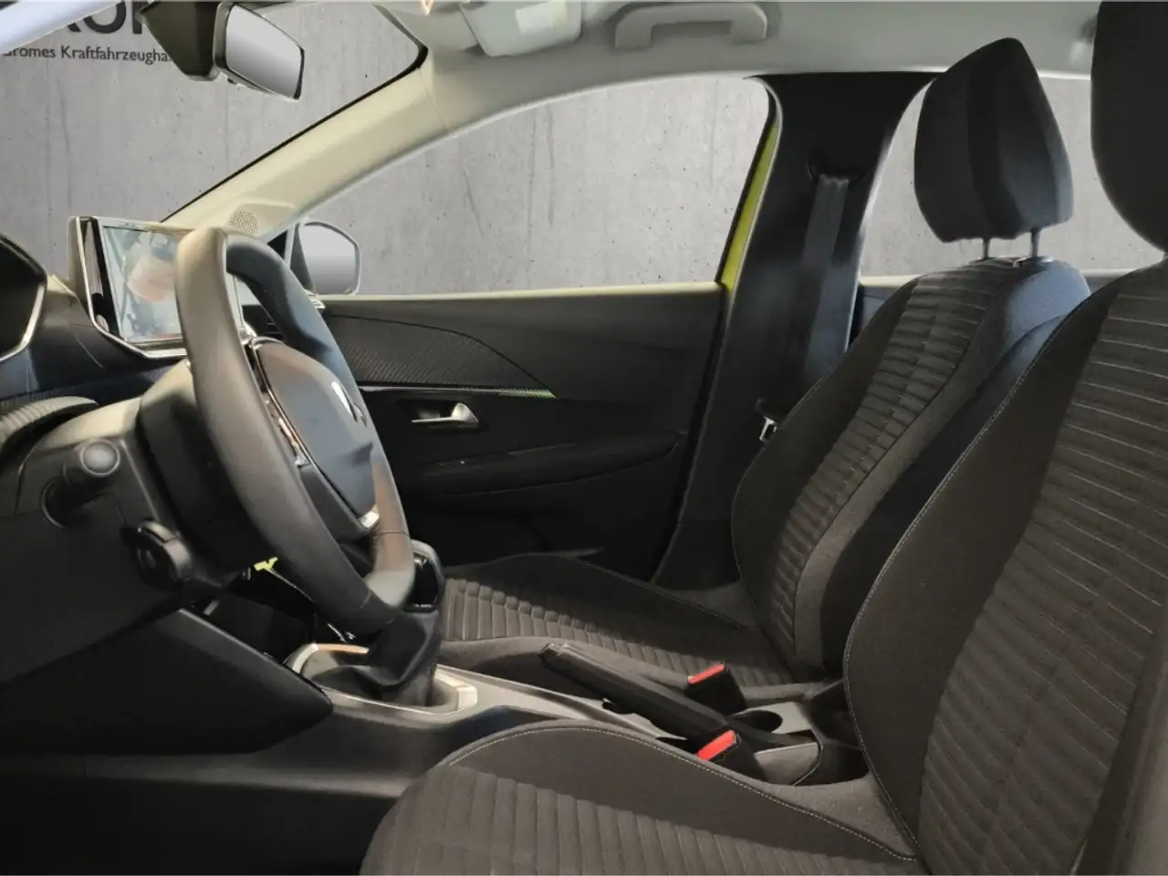 Peugeot 208 Active PT 75 DAB+ LED CarPlay Klima Apple CarPlay — Galerie du véhicule 9
