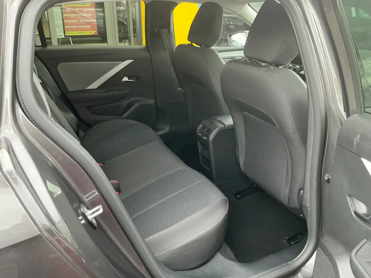 Opel Astra ST 1.2 Turbo Edition Winterpaket*LED — Galería del vehículo 11