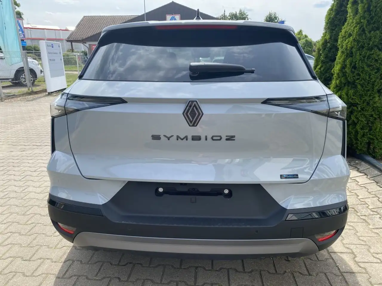 Renault Symbioz E-Tech Full Hybrid 145 — معرض صور السيارة 5