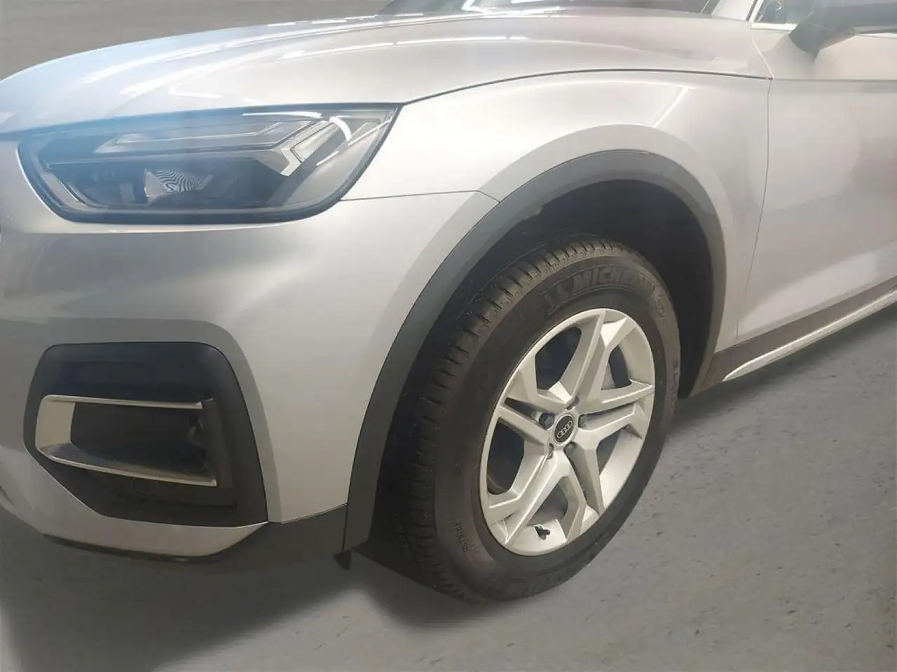 Audi 50 Advanced TFSI e quattro-ultra — معرض صور السيارة 8