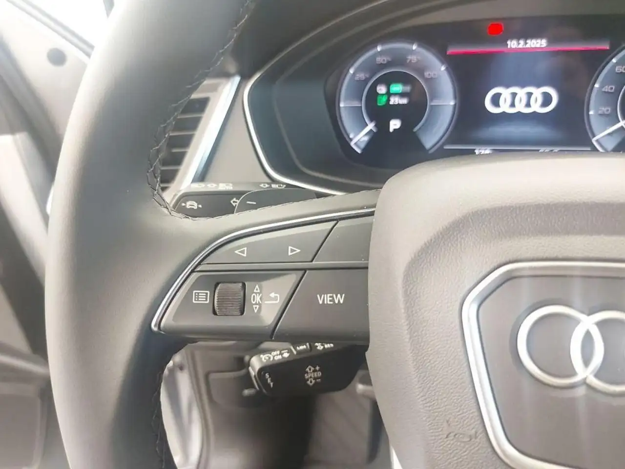 Audi 50 Advanced TFSI e quattro-ultra — معرض صور السيارة 13