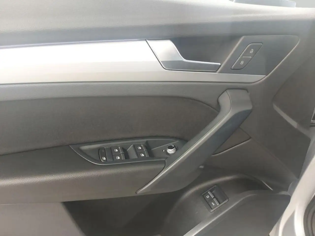 Audi 50 Advanced TFSI e quattro-ultra — معرض صور السيارة 17