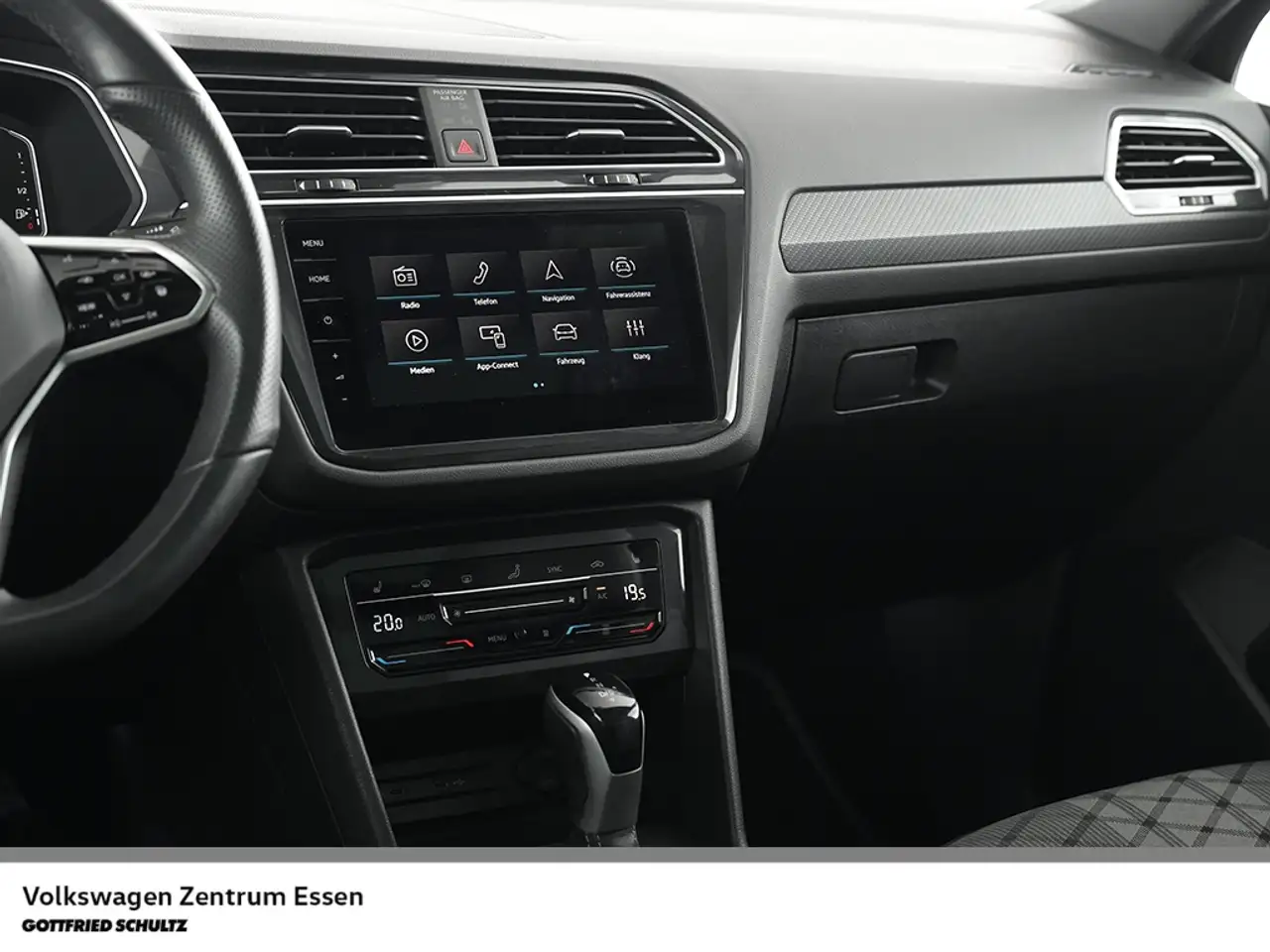 Volkswagen Tiguan Allspace R-Line TSI DSG 4M Matrix AHK Standhzg Panorama — Galería del vehículo 14