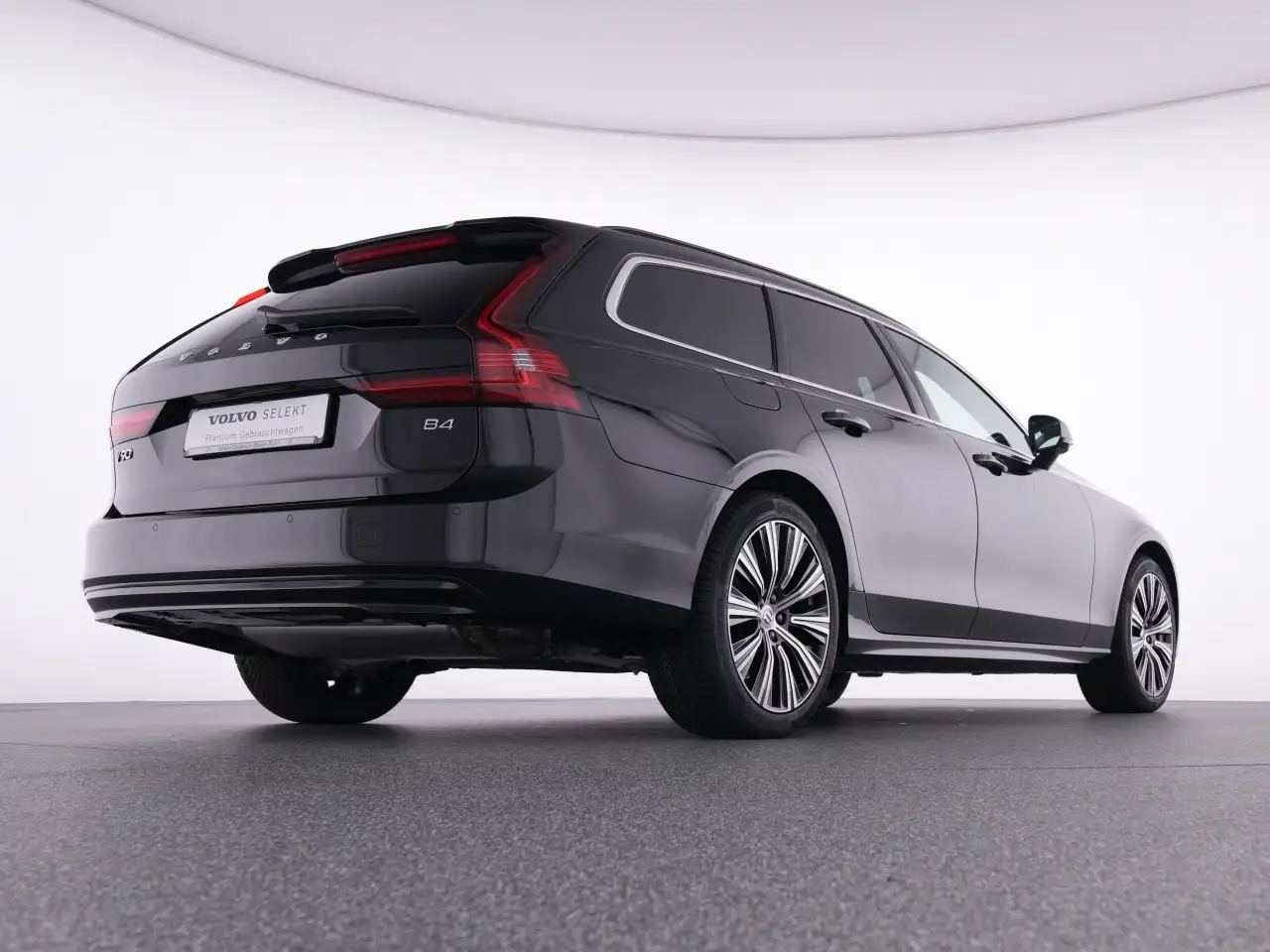 Volvo V90 B4 Core+LM19+behzb.Fronts.+DAB+LED+NAVI — معرض صور السيارة 8