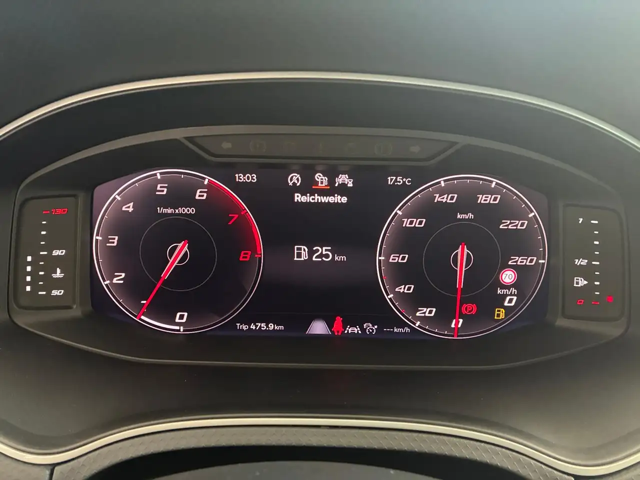 SEAT Ibiza FR 1.0 TSI 110 PS NAVI LED KAMERA PDC SHZ — Vehicle gallery 10