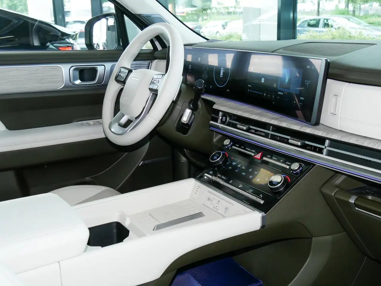 Hyundai SANTA FE Plug-In Hybrid 4WD Signature Komfort Te — Vehicle gallery 9