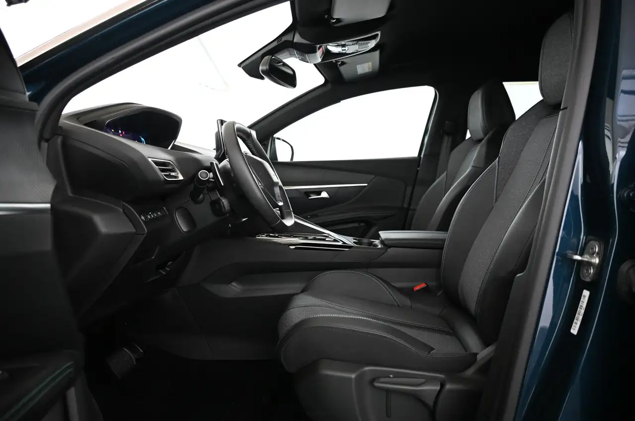 Peugeot 3008 1.6 180 PHEV e-EAT8 Allure-Pack LED/ACC/19 — Galería del vehículo 25