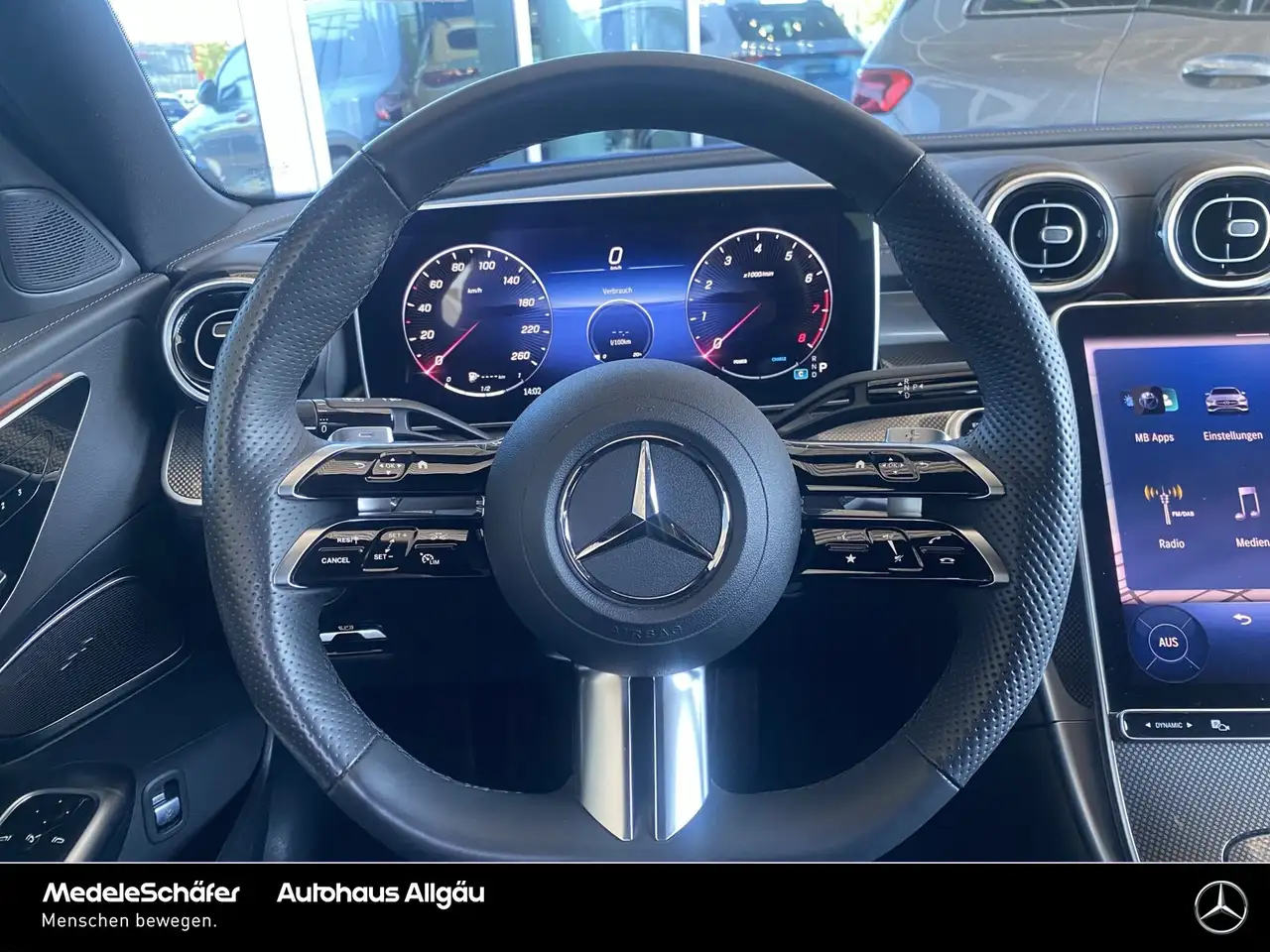 Mercedes-Benz C 200 C 200 AMG Night Pano AHK D-Light 360° Fahr-Assi — معرض صور السيارة 12