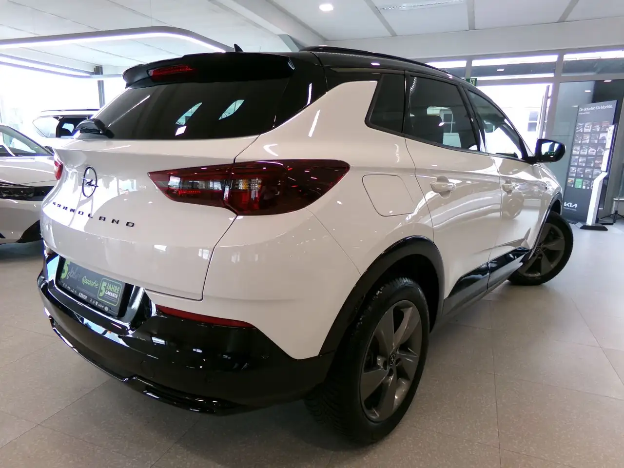 Opel Grandland 1.2 Turbo GS ACC+LED+SHZ+Winterp.+360 — Galería del vehículo 3