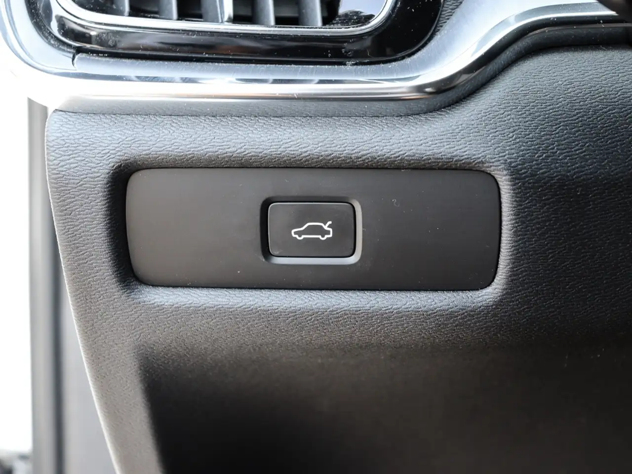 Volvo V60 Kombi Core Digitales Cockpit Soundsystem LED Kurve — معرض صور السيارة 11
