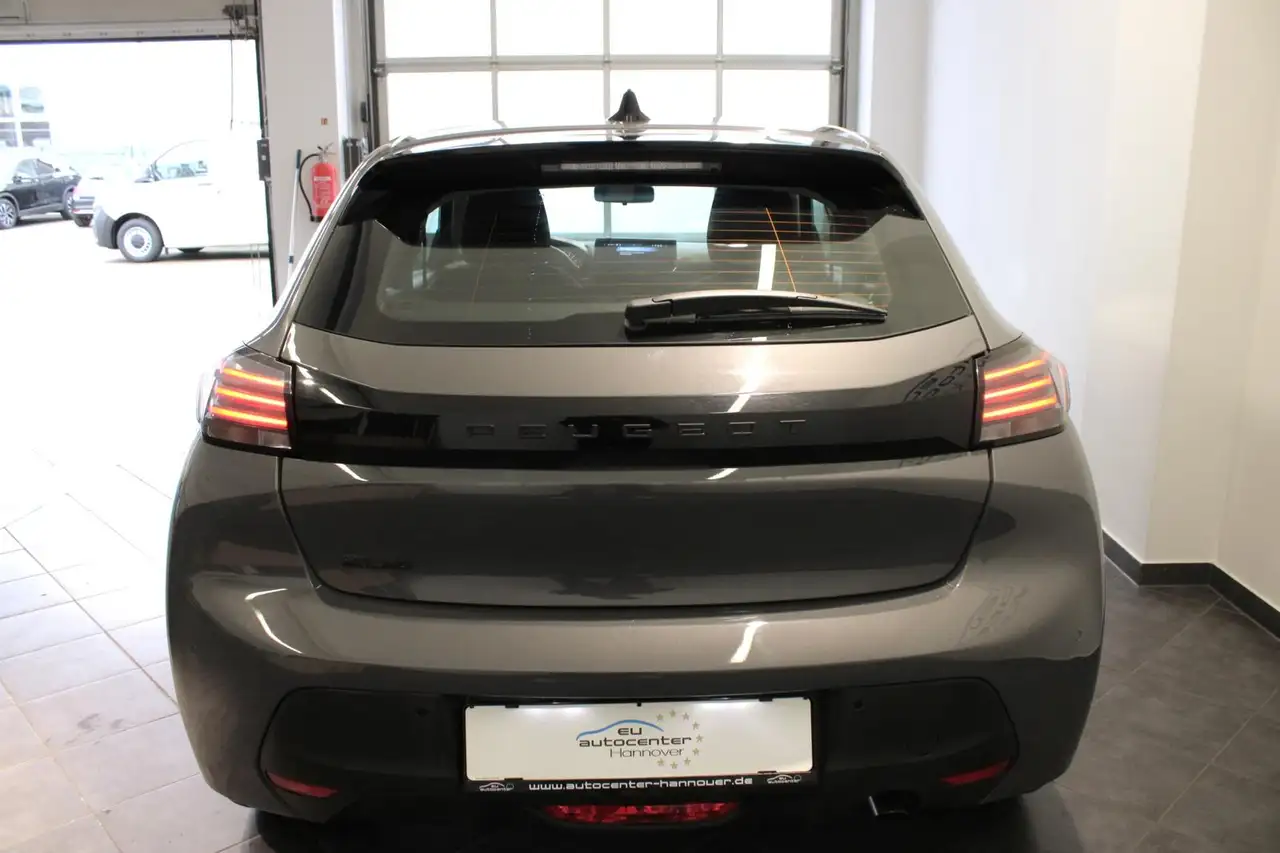 Peugeot 208 1.2 PT Active NAVI ANDROID KLIMA 10" HD PDC — Galerie du véhicule 5