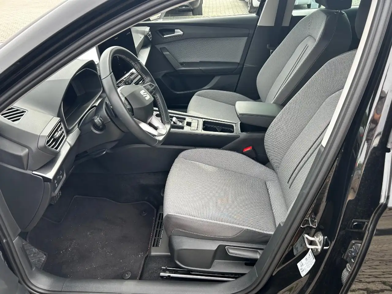 SEAT Leon Style 1.5 Tsi 110 KW (150 PS) DSG — معرض صور السيارة 3