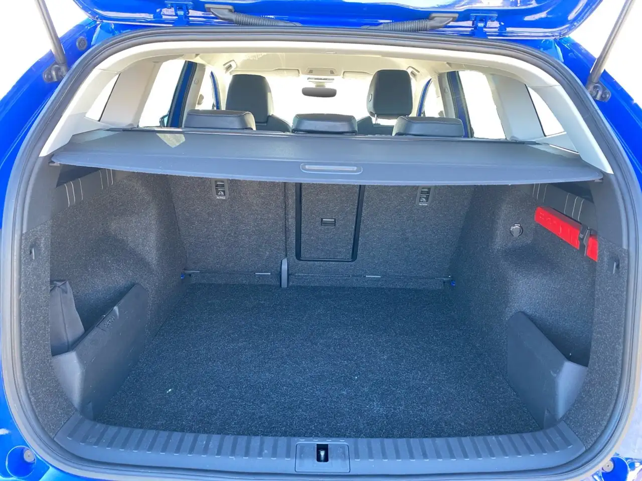 Skoda Enyaq 60 ACC*NAVI*LED*PDC*WPUMPE*VIRT*RFK — Vehicle gallery 6